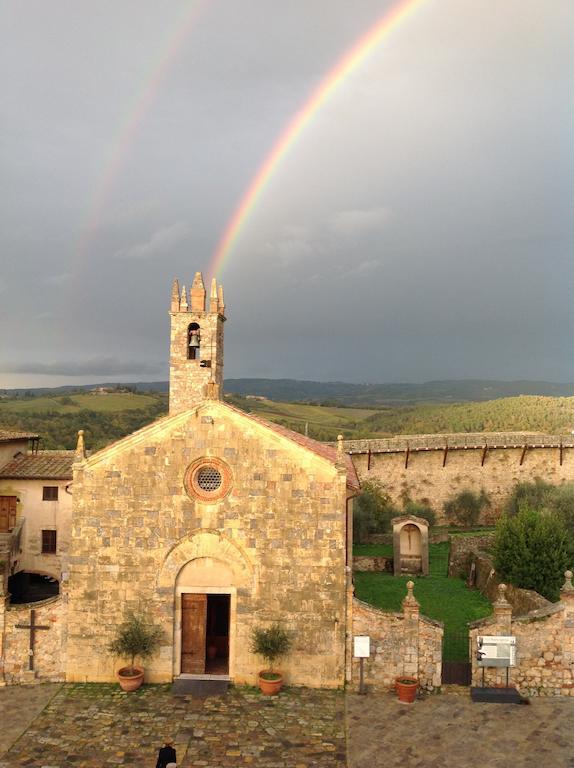 B&B In Piazza Monteriggioni Luaran gambar