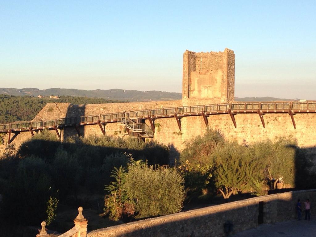 B&B In Piazza Monteriggioni Luaran gambar